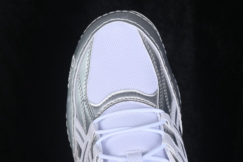 Asics Hypersync Retro Sneakers with Breathable Lightweight Sole - 1203A879-100