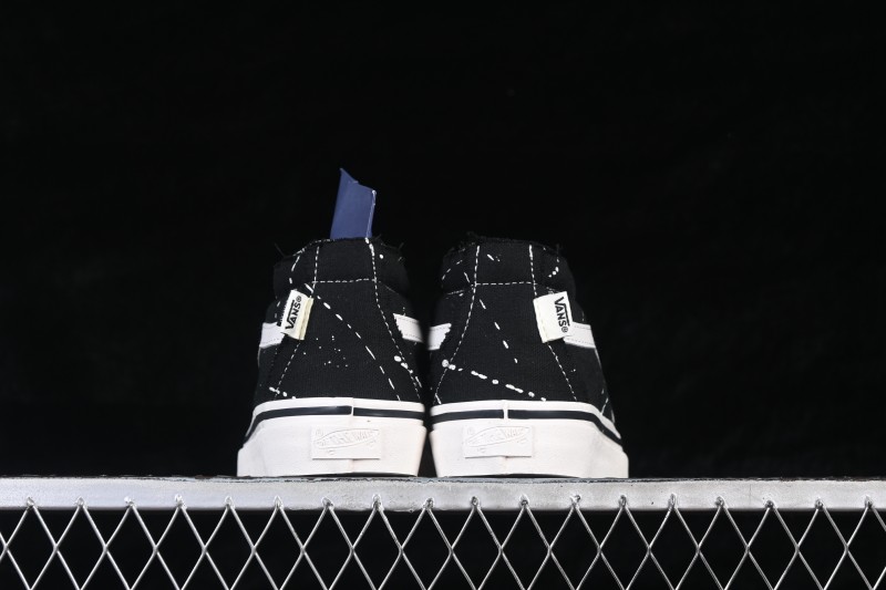 Vans Sk8-Mid Frayed Casual Skateboarding Shoes - VN000XUKGTW