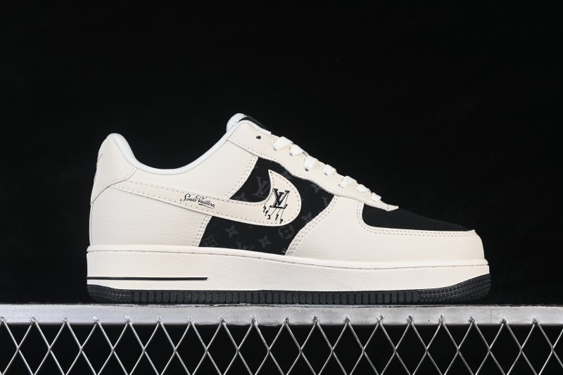 Nike Air Force 1 '07 Low Classic Black Patchwork Casual Sneakers - DF0188-137