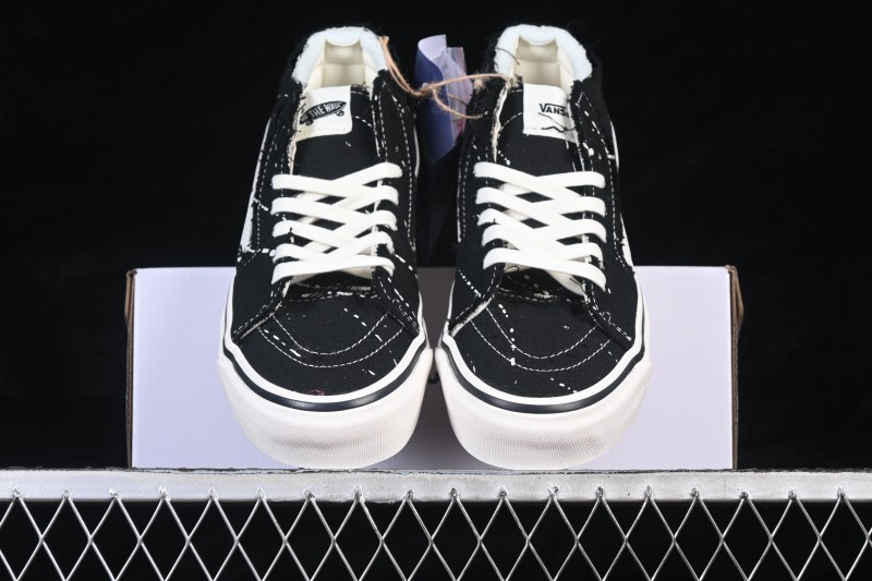 Vans Sk8-Mid Frayed Casual Skateboarding Shoes - VN000XUKGTW