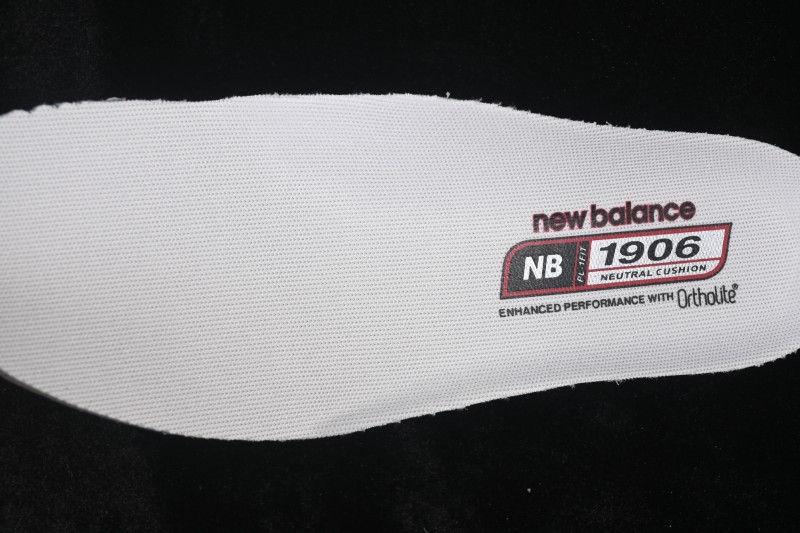New Balance 1906 Retro Running Shoes with Lightweight Leather and Breathable Mesh Upper - U19064F6