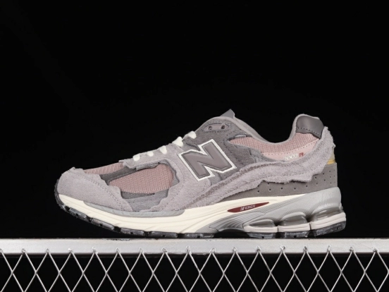 New Balance Retro Lifestyle Running Shoes with Premium Cushioning - WL2002