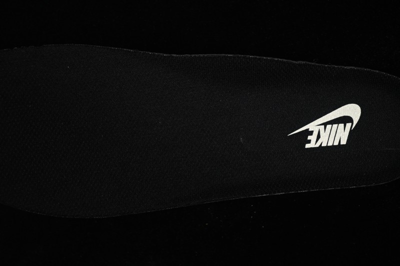 Nike Air Force 1 '07 Low Basketball Shoes with Black and White Contrast Design - BK1916-005