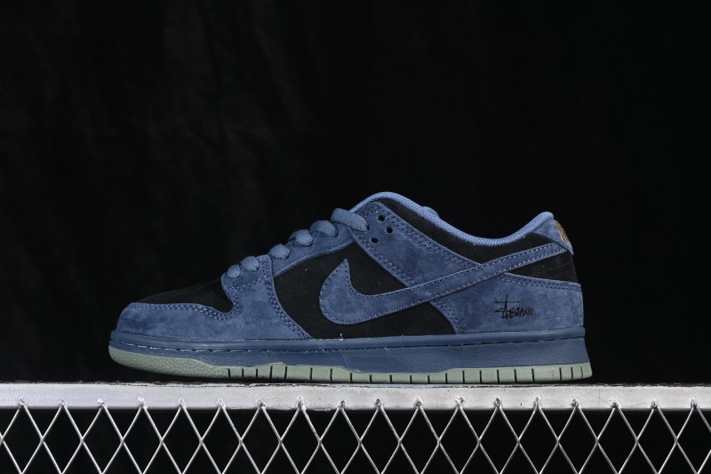 Nike SB Dunk Low Smoke Blue Skateboarding Shoes with Suede Overlays - HF3063-002
