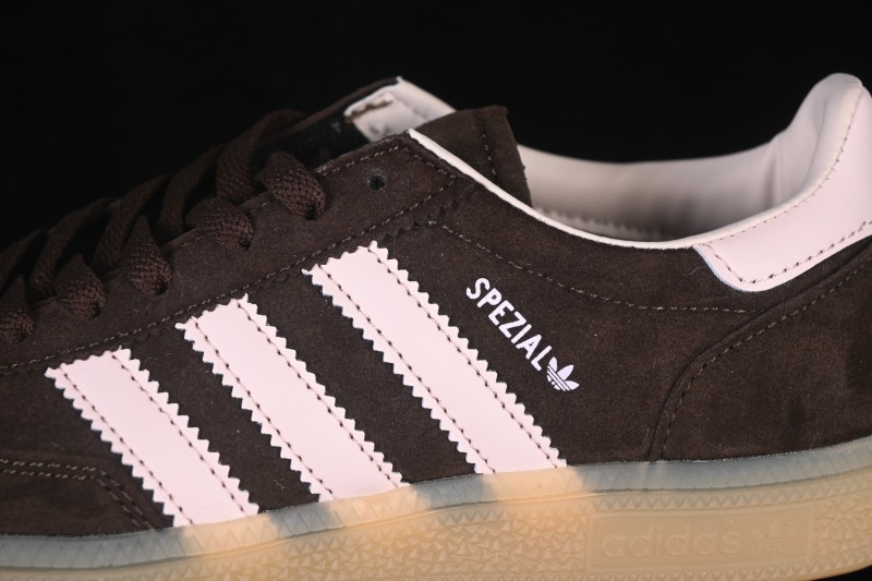 Adidas Handball Spezial Retro Indoor Sneakers with Suede Upper and Gum Rubber Sole - IH1507