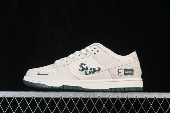 Nike SB Dunk Low Retro Skateboarding Shoes in Off-White and Dark Green - SL8888-002
