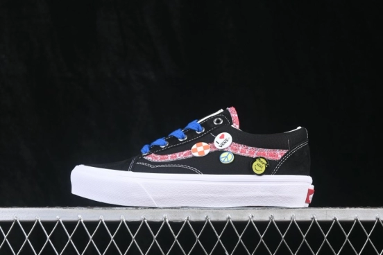Vans Old Skool Low-Top Skateboarding Shoes with Classic Side Stripe - VN000EGY617