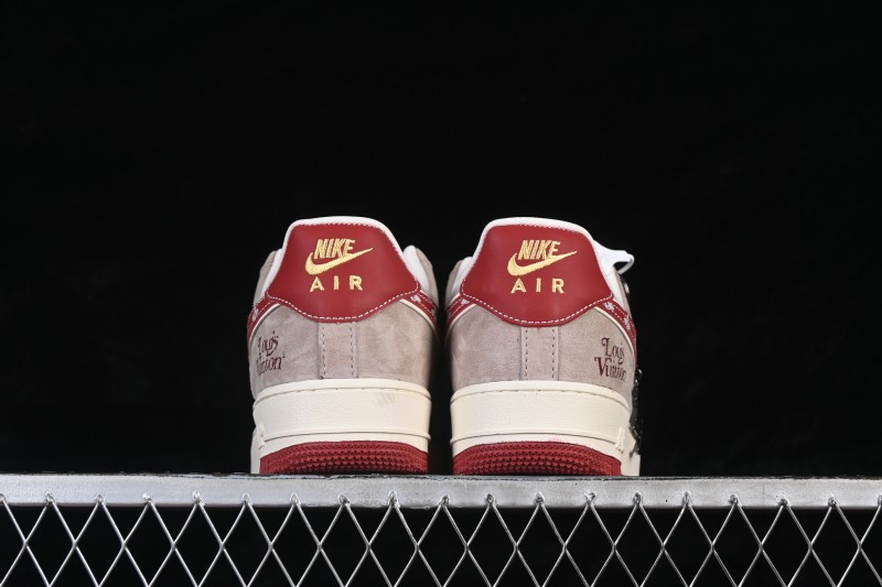 Nike Air Force 1 '07 Low Casual Sneakers with Suede Overlays and Classic Cushioning - KL1688-002