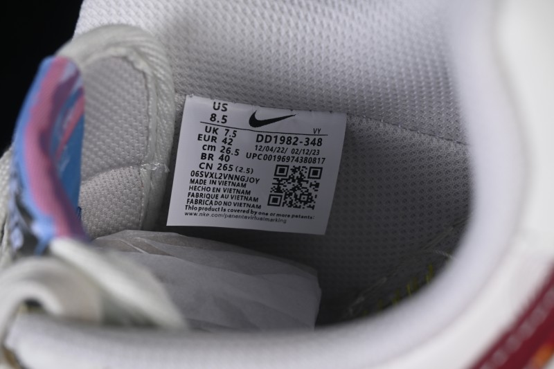 Nike Air Force 1 '07 Low Year of the Horse Limited Edition White Red Retro Basketball Sneakers with Air Cushioning - DD1982-348