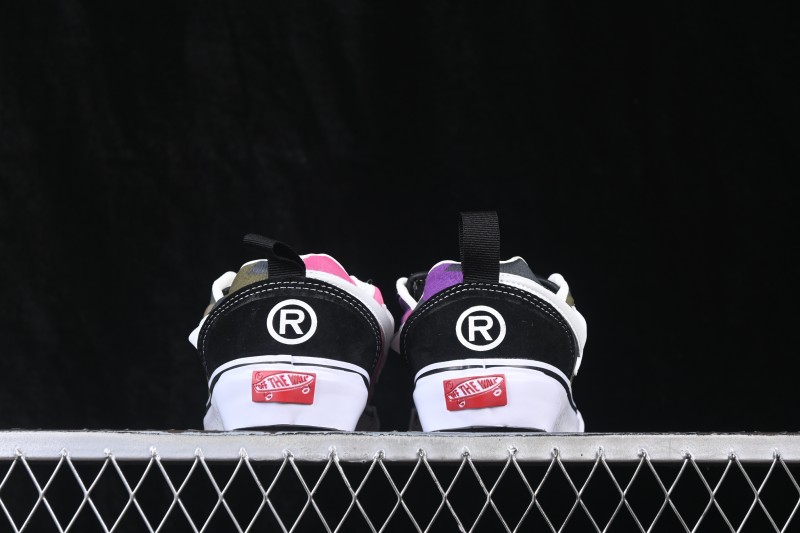 Bape x Vans LX Knu Skool TB Low-Top Skateboarding Shoes with Co-Branded Ape Head Design - VN000Z39W09