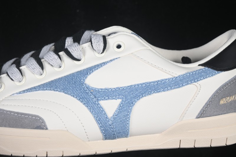 Mizuno CT Club Retro Casual Low-Top Skate Shoes with Breathable Comfort - D1GH261002