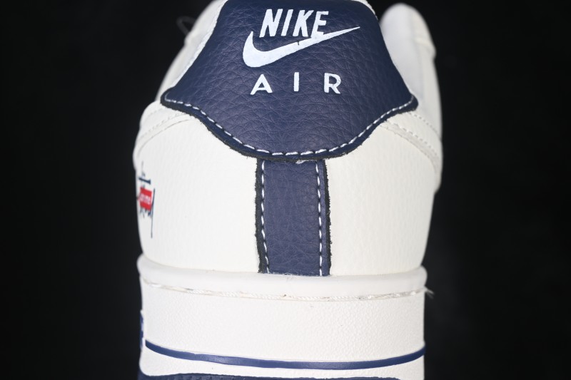 Nike Air Force 1 '07 Low Casual Skateboarding Shoes with Full-Length Air Cushion - HO7788-101