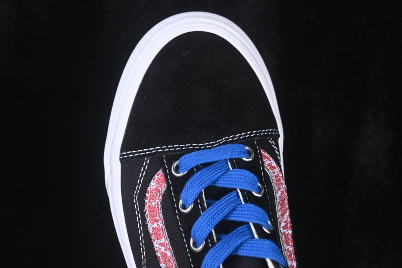 Vans Old Skool Low-Top Skateboarding Shoes with Classic Side Stripe - VN000EGY617