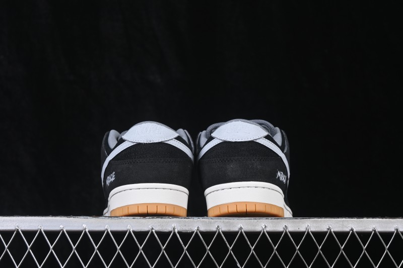 Nike SB Dunk Low Skateboarding Shoes - HF3063-001