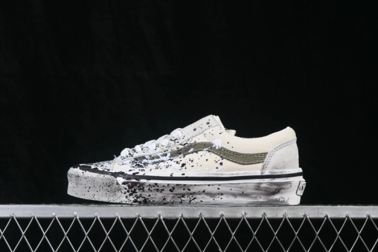 Vans Old Skool 36 Low-Top Skateboarding Shoes with Vulcanized Construction - VN000D9RDJR