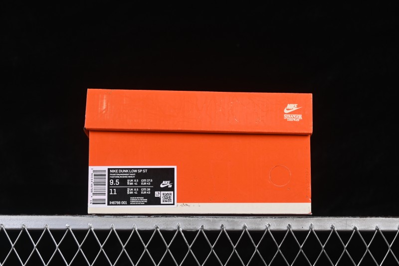 Nike Stranger Things x SB Dunk Low Skateboarding Shoes with Inverted Swoosh - IH6766-001