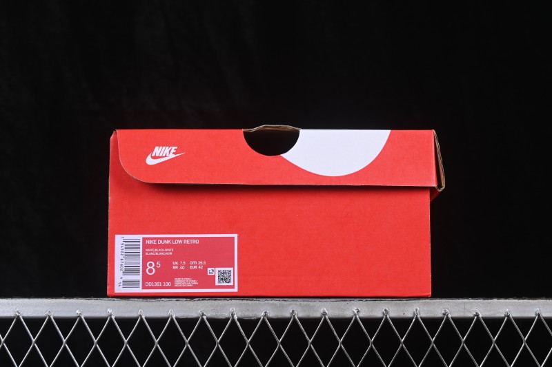 Nike SB Dunk Low Top Lacing Skateboarding Shoes - DD1391-100