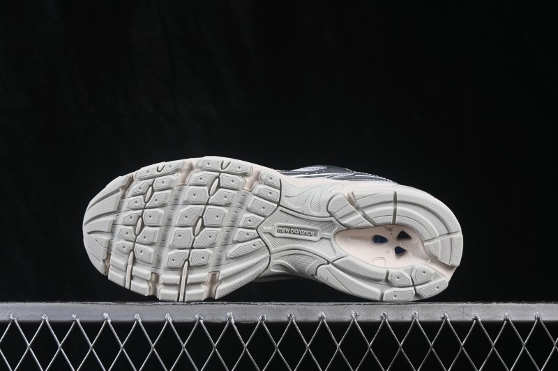 New Balance NB530 Retro Running Shoes for Everyday Wear - U5303IR
