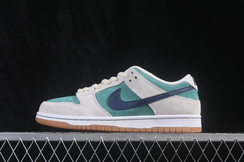 Nike SB Dunk Low Skateboarding Shoes with Cushioned Collar - HQ1625-300