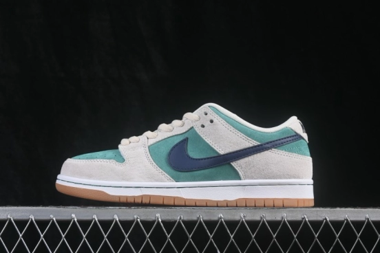 Nike SB Dunk Low Skateboarding Shoes with Cushioned Collar - HQ1625-300