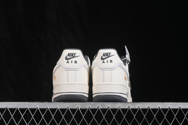 Nike Air Force 1 '07 Low Collaboration Everyday Skateboarding Shoes with Full-Length Air Cushion - GS2288-008