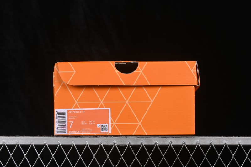 Nike Air Force 1 '07 Low Sneakers with Full-Length Air Cushion - GS2288-007