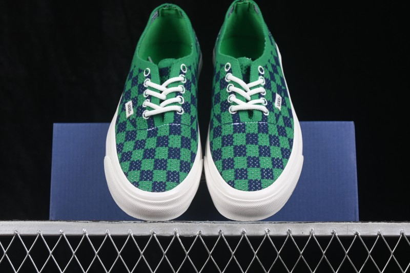 Vans Authentic 44 Low-Top Casual Skateboarding Shoes with Vulcanized Sole - VN000EJC5W3