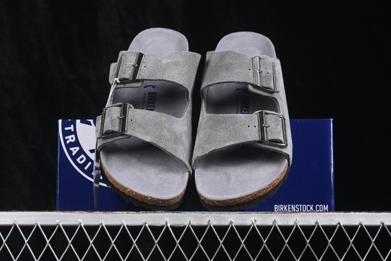Birkenstock Classic Sandals with Soft Leather and Wool Lining - 1009527