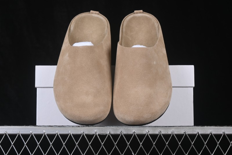 The Row Hudson Round-Toe Closed-Toe Casual Mule Slippers - SAND