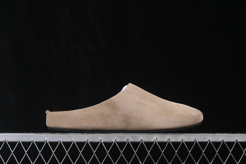 The Row Hudson Round-Toe Closed-Toe Casual Mule Slippers - SAND