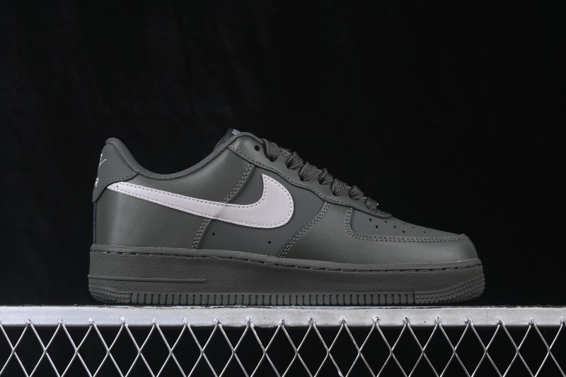 Nike Air Force 1 '07 Low Low-Top Casual Sneakers with Full-Length Air Cushion - IV5732-001