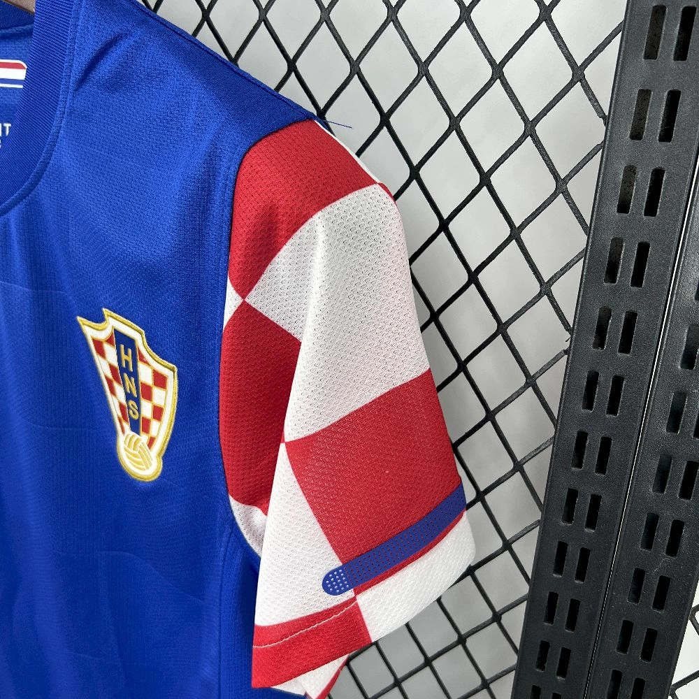 2010 Retro Croatia Away Jersey